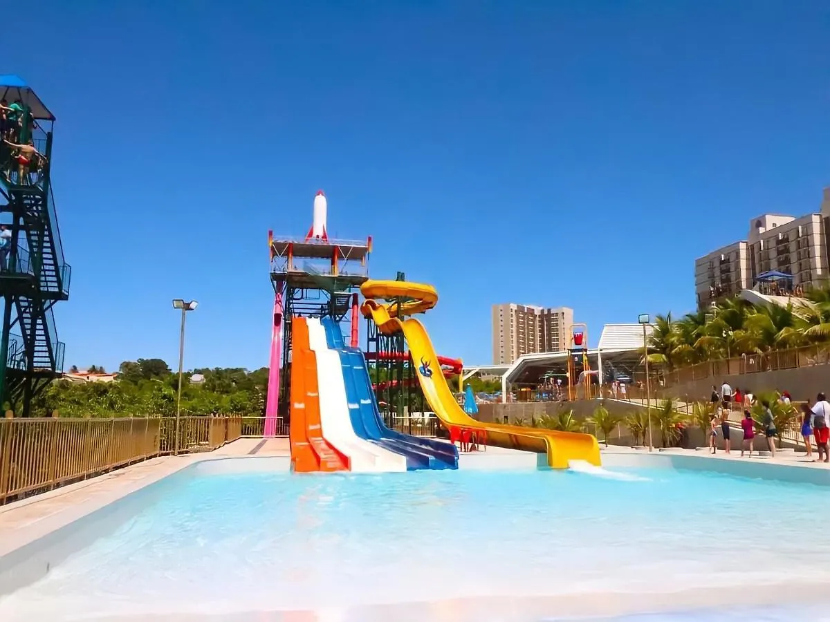 Diroma Resort Com Um Dia No Acqua Park Caldas Novas Apartamento